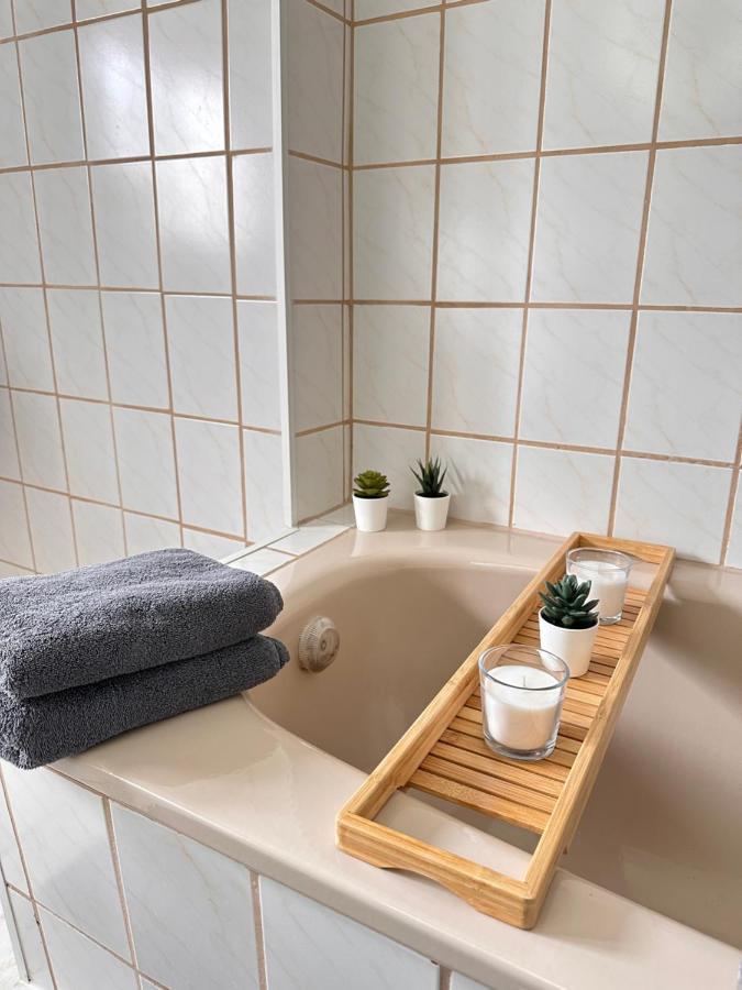 Appartement Auhagen - Kueche, Badewanne, Regendusche, Netflix Exterior foto